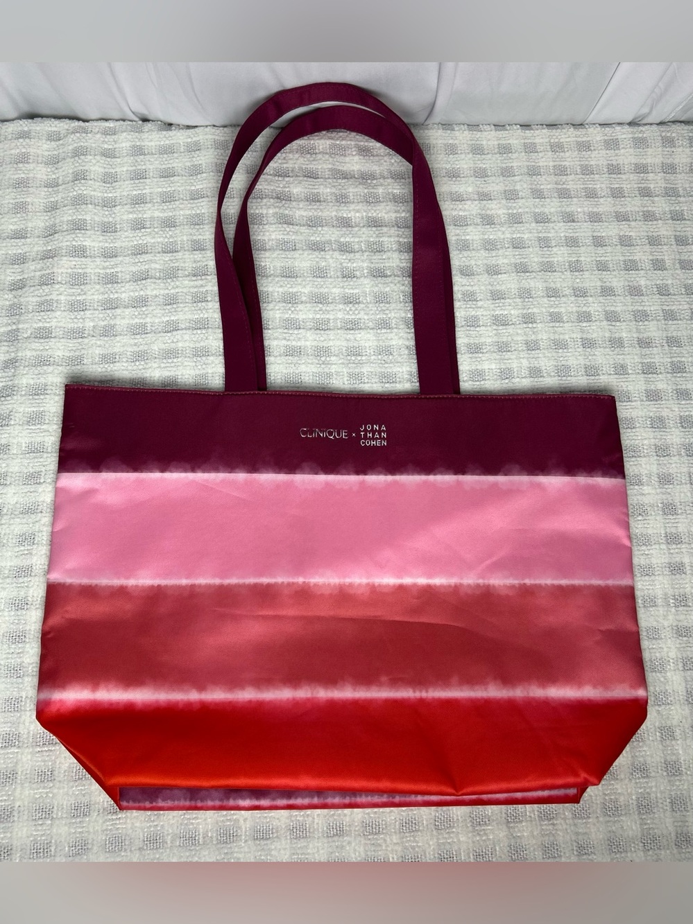 Clinique Ombre Pink Red Satin Stripe Tote